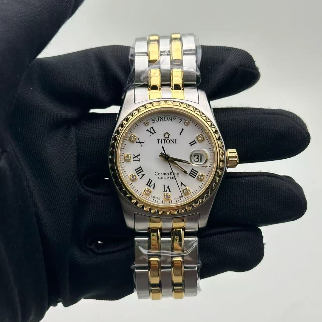 95新 Titoni/梅花 宇宙系列  自动机械 钻条刻 间金 37.5MM