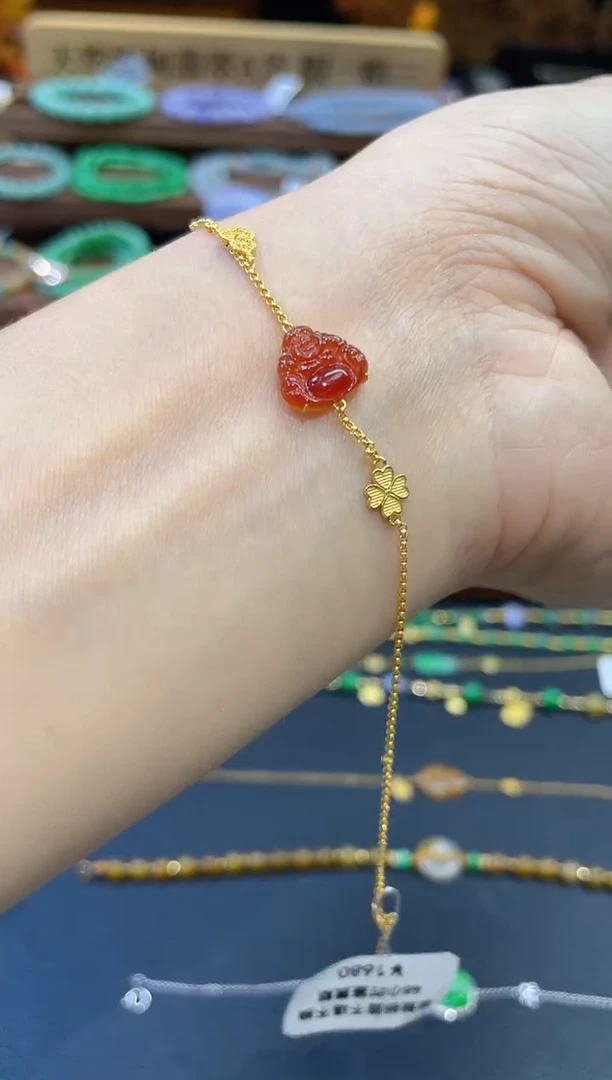 颈饰18K金镶嵌翡翠手链