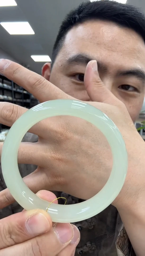 【闪购商品】和田玉手镯未镶嵌60  854