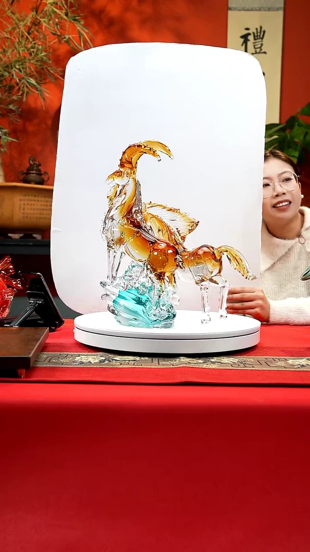 手工艺品琉璃L***k摆件一对