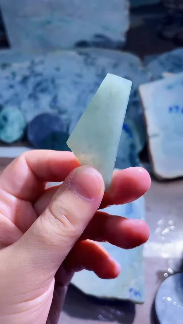 翡翠挂件未镶嵌零零33