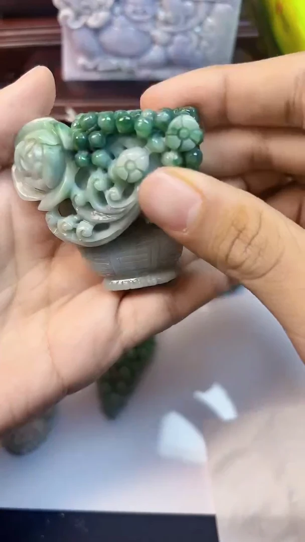 颈饰未镶嵌翡翠1