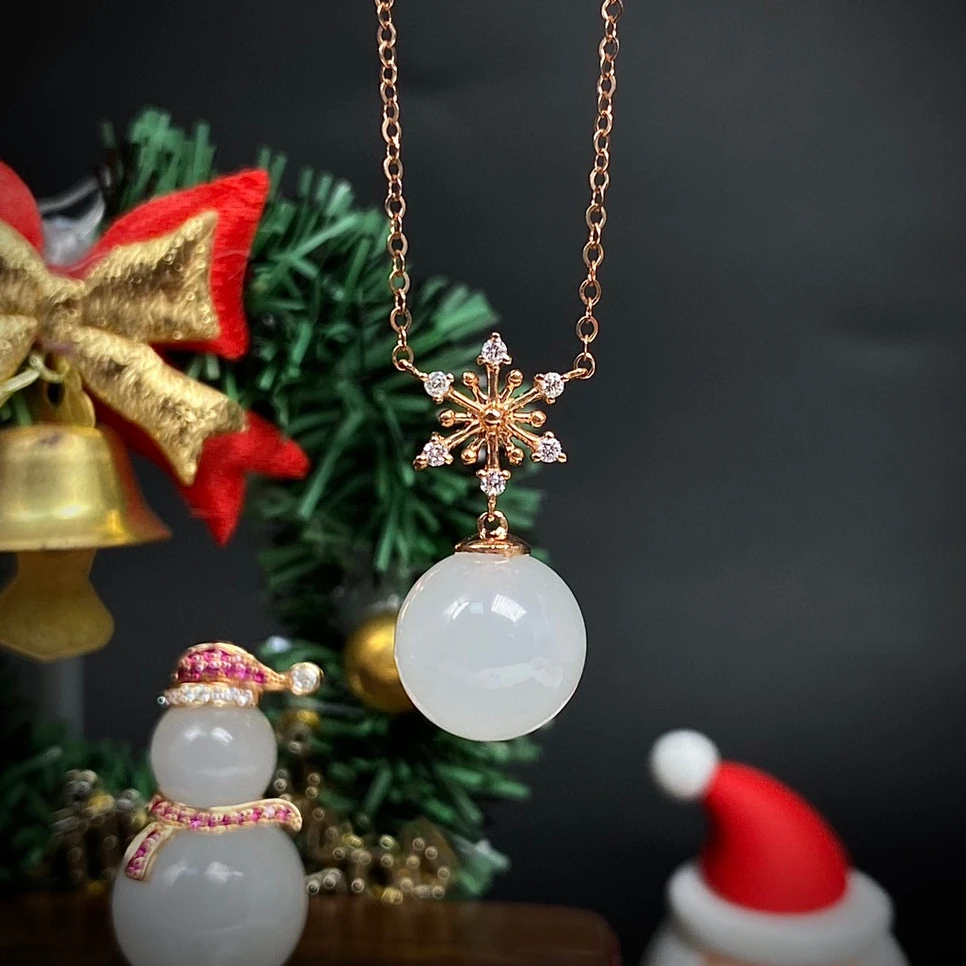 和田玉雪花项链女2025新款锁骨链轻奢18K金套链节日礼物送老婆