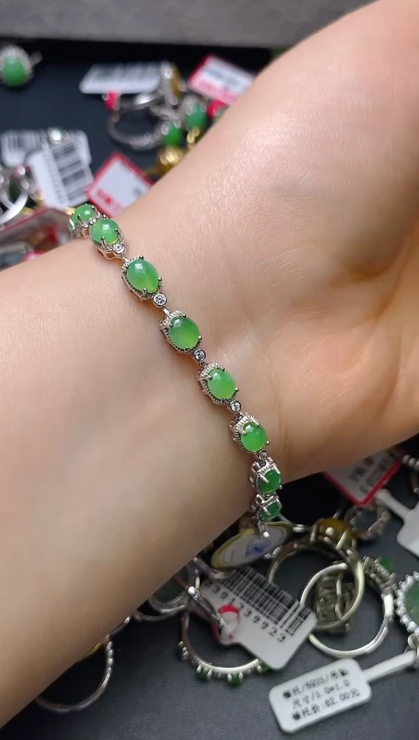 银S925镶嵌戒指翡翠百内无证书