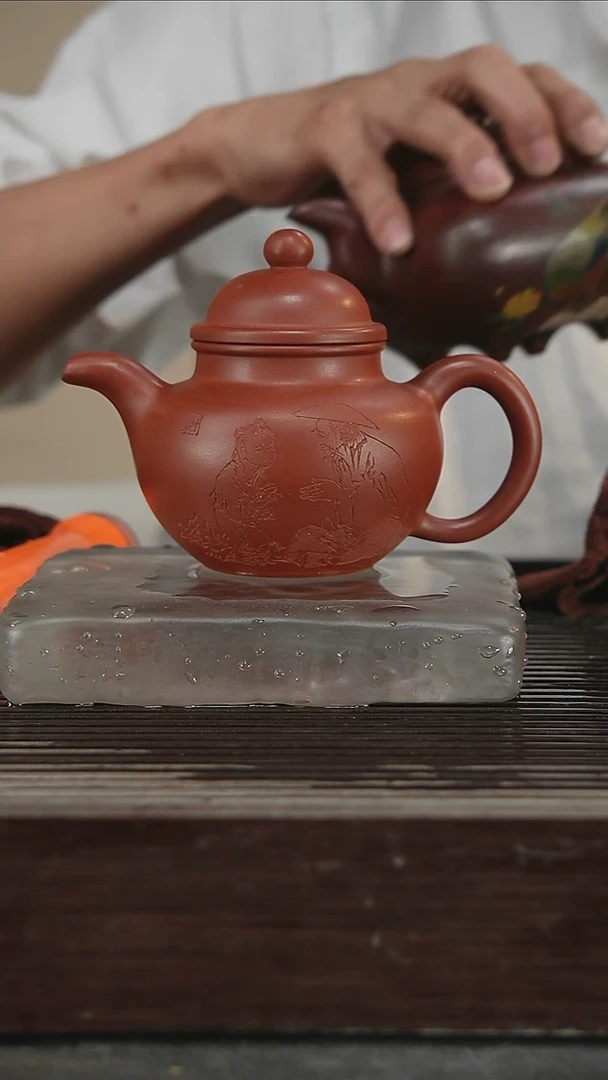 茶壶紫砂郑*少容量300CC