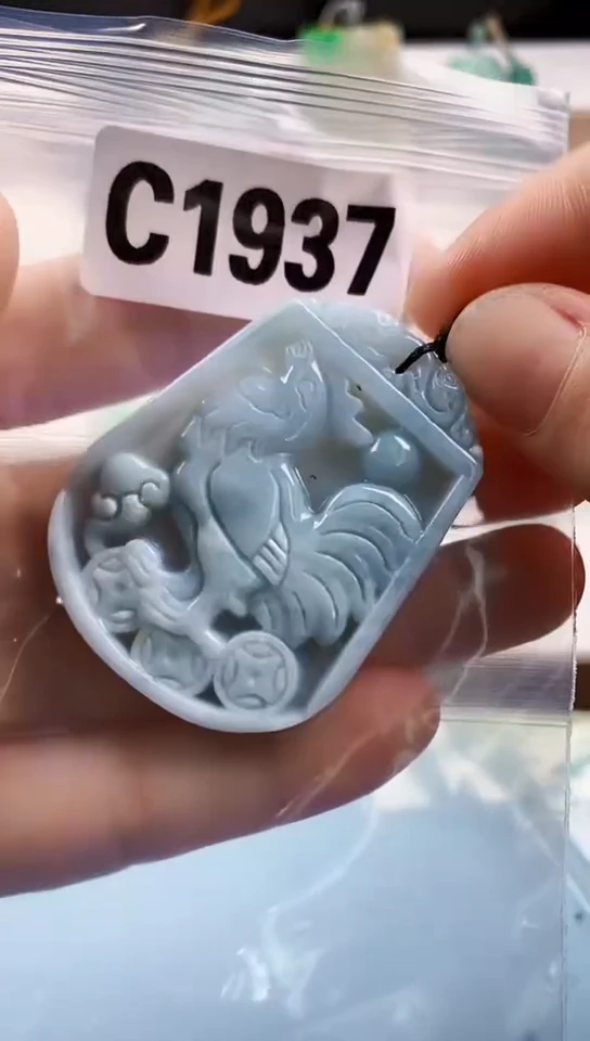 翡翠未镶嵌颈饰天然翡翠吊坠挂件