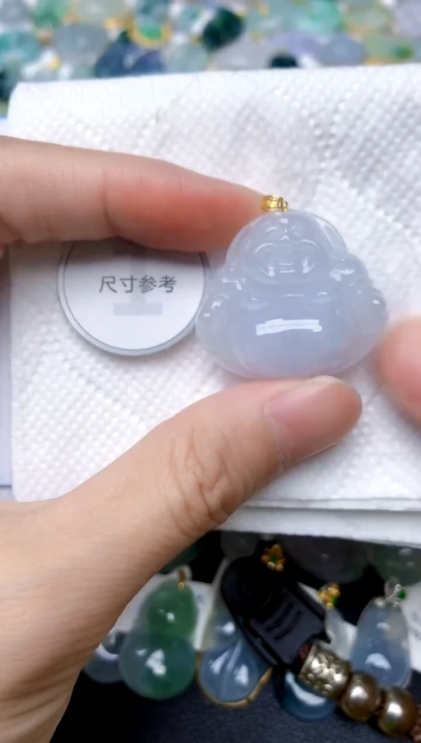 颈饰18K金镶嵌翡翠天然A货翡翠