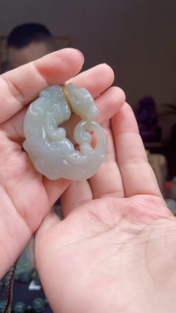 和田玉未镶嵌挂件螭龙