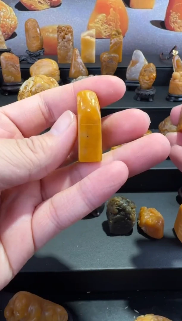 【闪购商品】田黄石半知田黄直播间