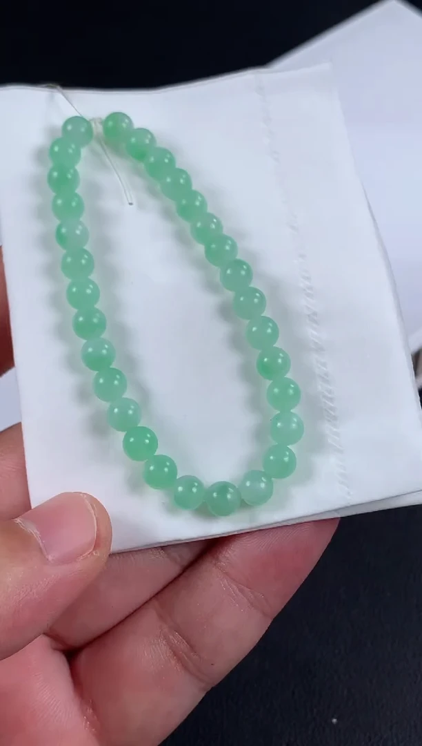 未镶嵌定制翡翠雪**哥翡翠