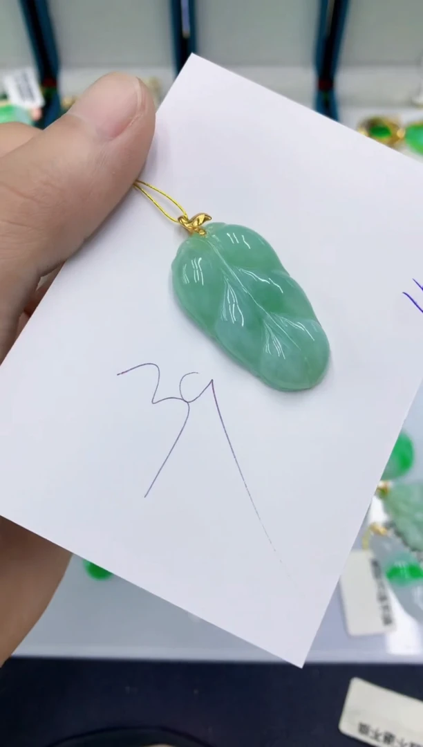翡翠未镶嵌颈饰11111111