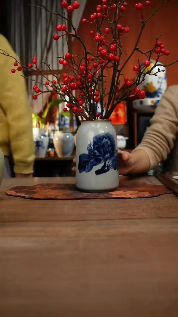 当代高温釉下彩手绘陶瓷餐具