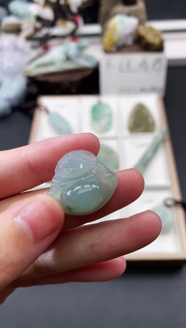 翡翠未镶嵌颈饰天然缅甸A货翡翠