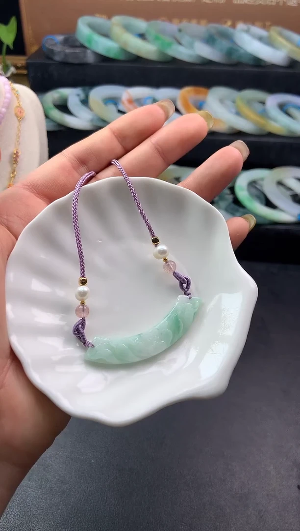 【闪购商品】翡翠颈饰未镶嵌玉璜-编绳