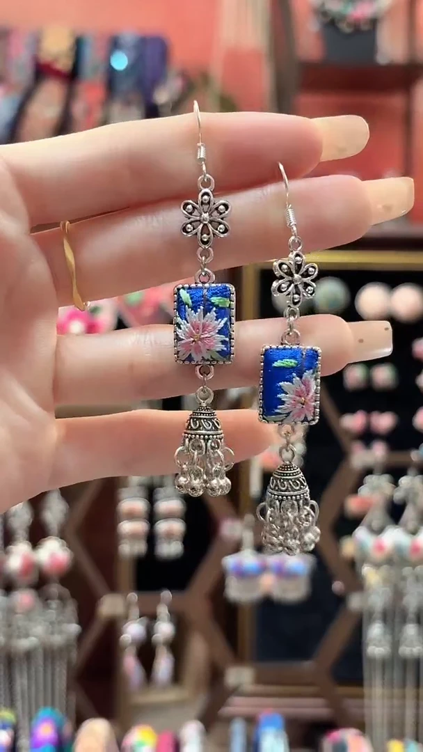 织绣 云织谣民族风精美饰品 285