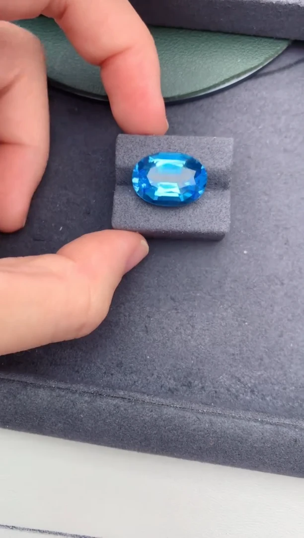 裸石托帕石15.3ct托帕石  DE