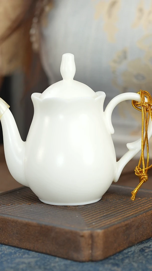 【白瓷花茶茶壶】【白瓷花茶茶壶】