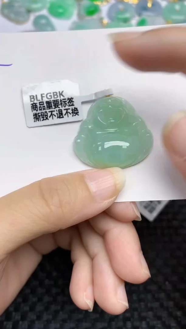 翡翠18K金镶嵌颈饰天然A货翡翠