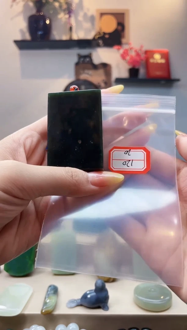 未镶嵌和田玉挂件1