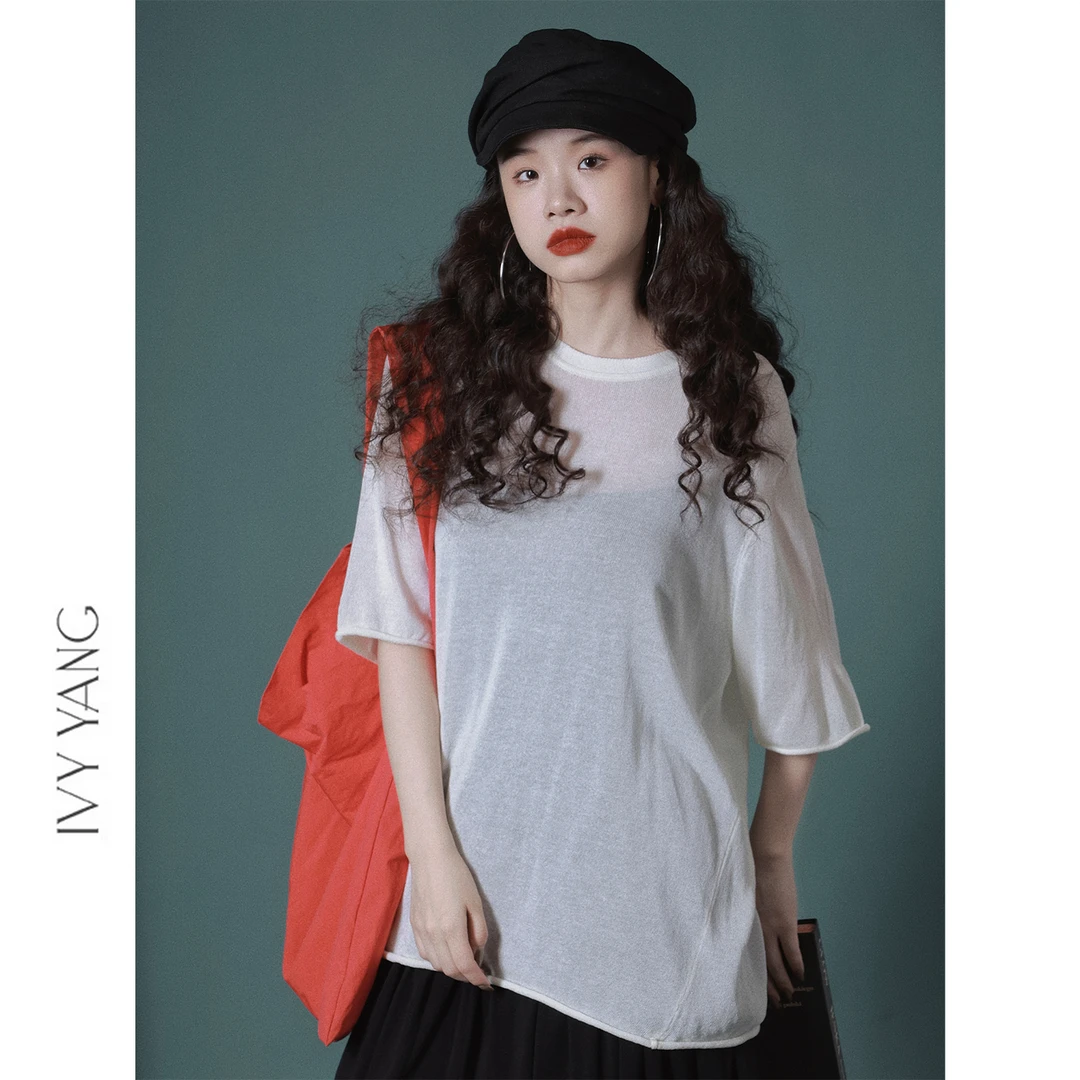 IVY YANG 圆领卷边微透宽松针织短袖