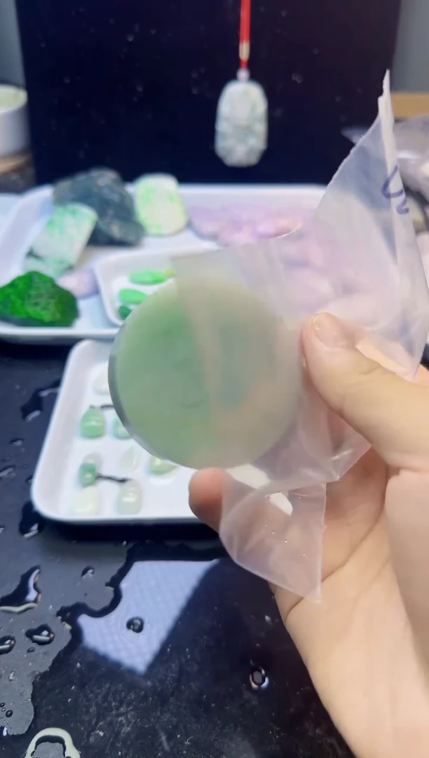 颈饰未镶嵌翡翠022天然A货翡翠