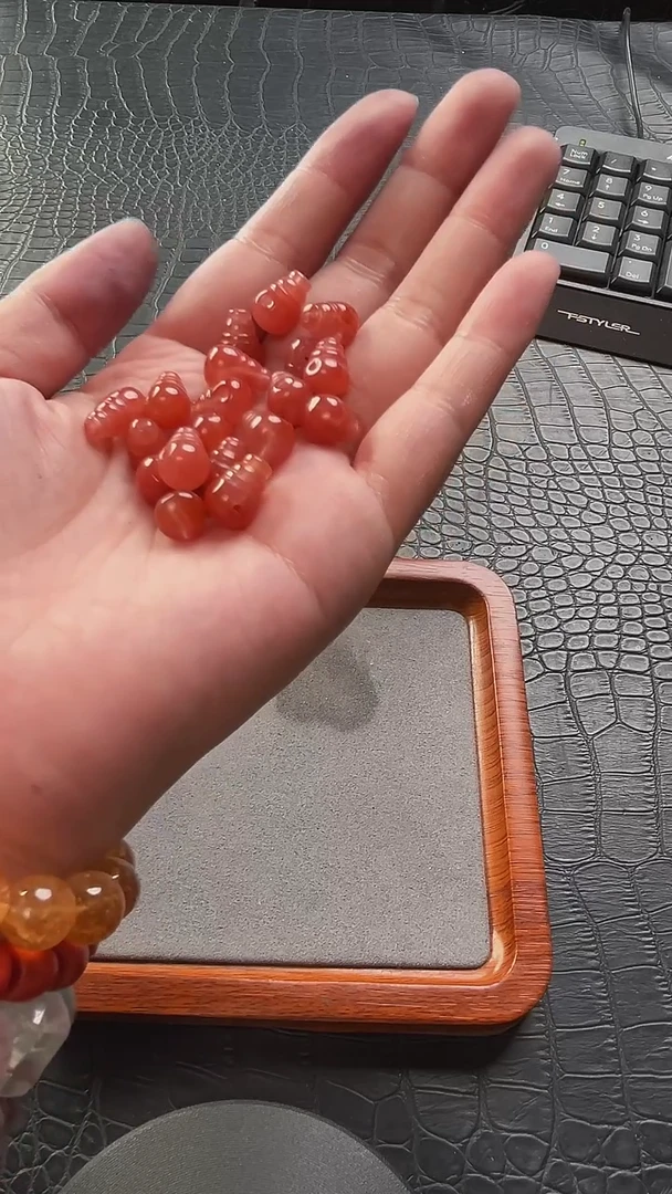 水晶手链未镶嵌35多样性发其一