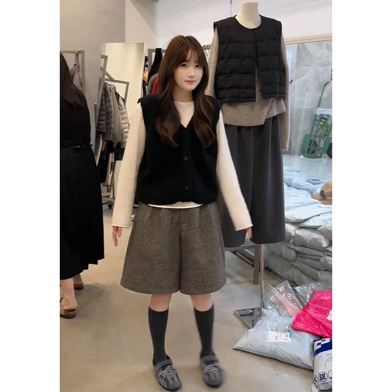 2025秋季新款韩系穿搭V领毛衣马甲内搭长袖上衣百搭高腰阔腿短裤