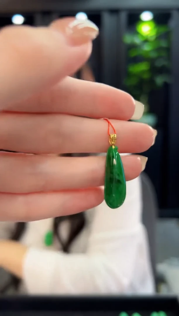 颈饰18K金镶嵌翡翠 缅料A货/支持复检/一件