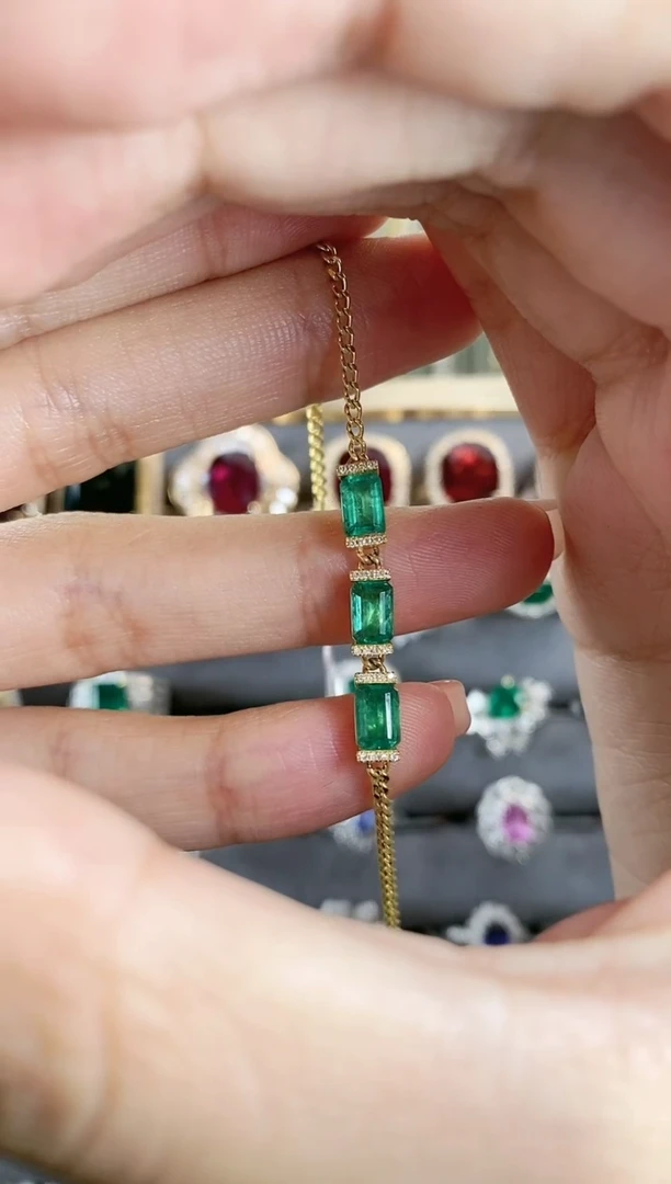 手链18K金镶嵌祖母绿·