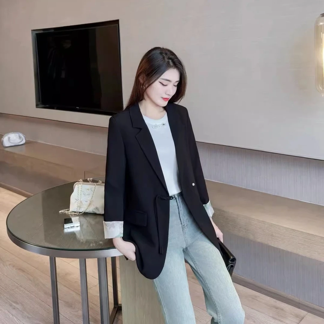 女装新中式国风盘扣西装外套2025春季新款高级感气质时尚西服