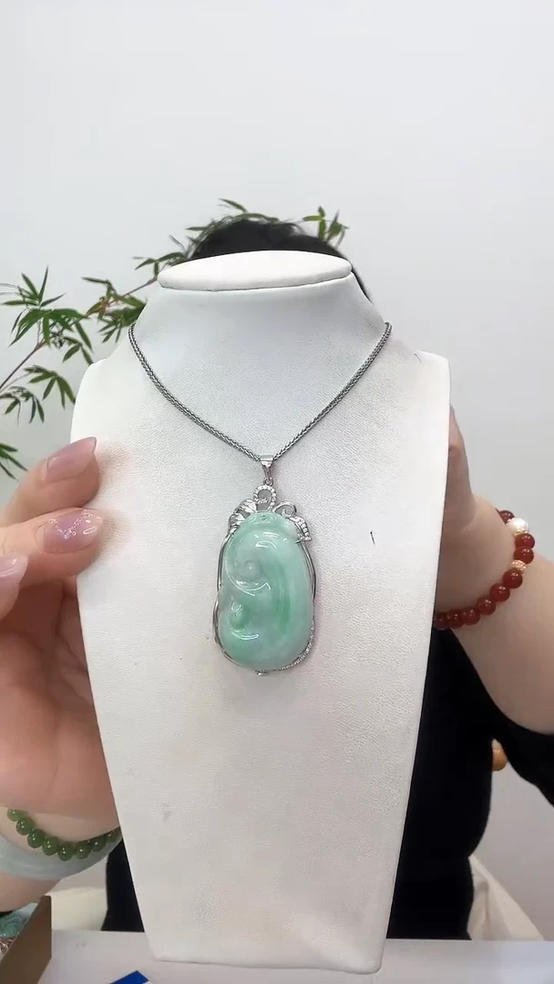 【闪购商品】翡翠吊坠(赠链)银S925镶嵌如意