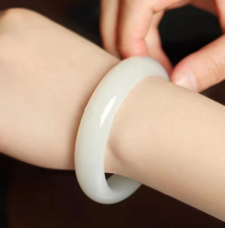 非金属树脂手镯 精美白色手镯    多样性发货