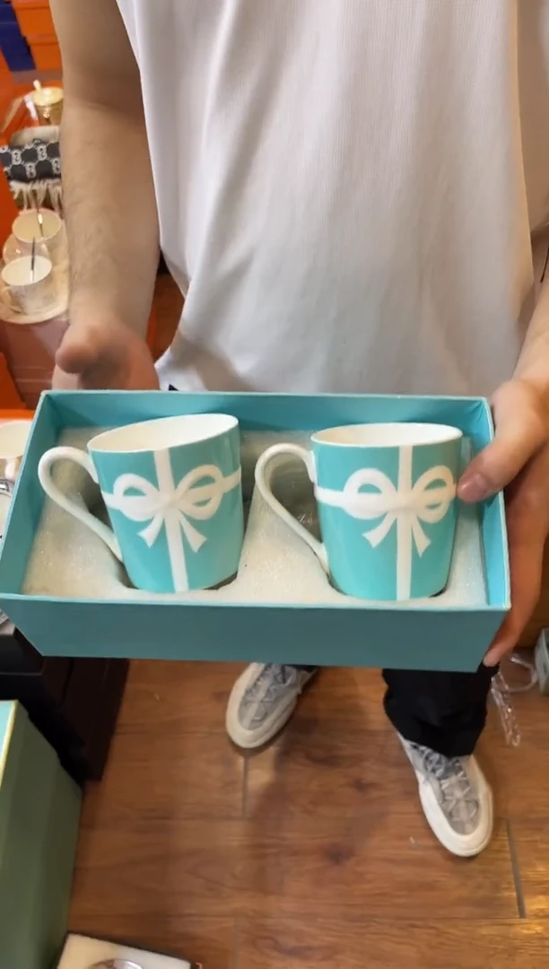 杯鸿辉家品牌瓷器，京东包邮！