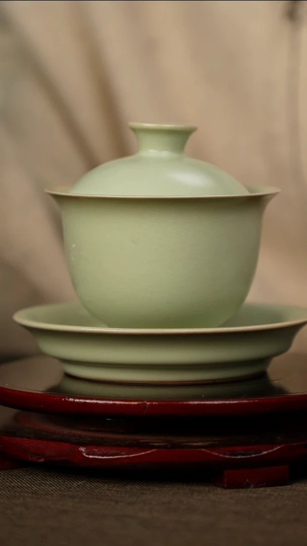 微瑕 粉青 盖碗