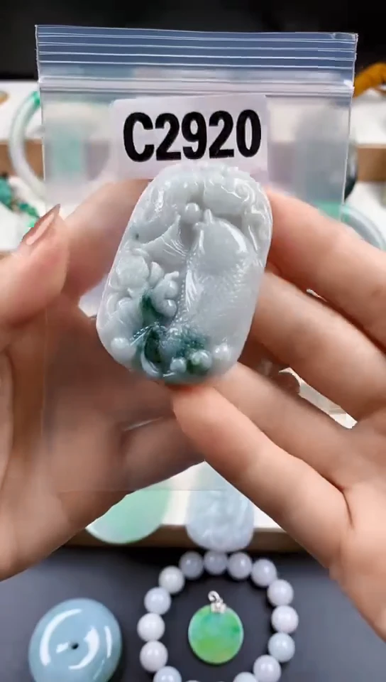 颈饰未镶嵌翡翠天然翡翠吊坠挂件