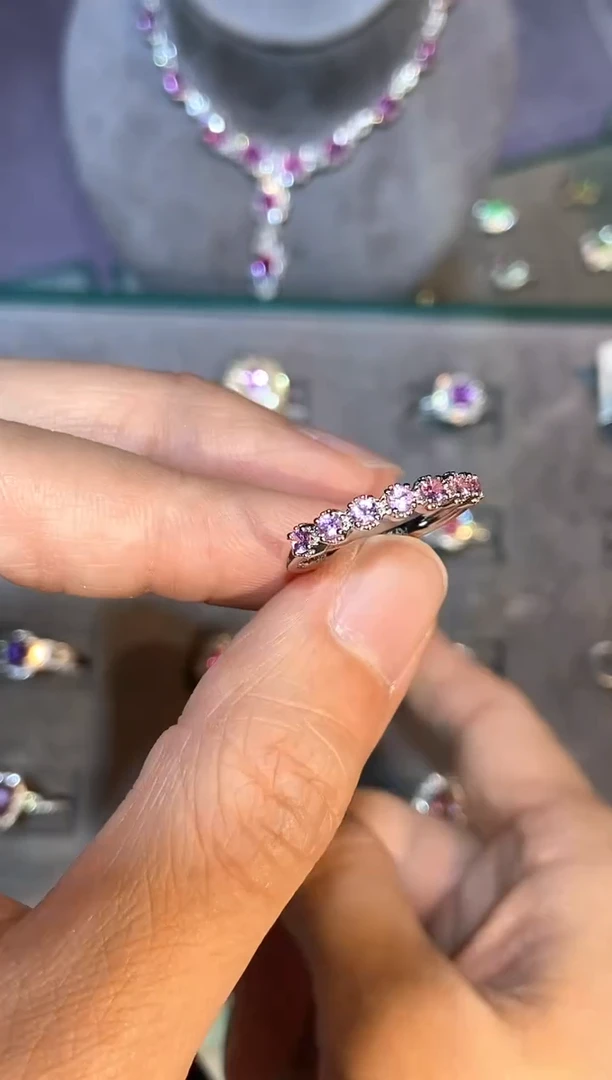 戒指彩色蓝宝石18K金镶嵌【闪购】0.52ct/展会同步价/多样性发货