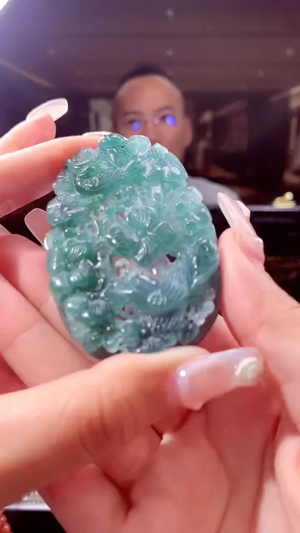 定制翡翠未镶嵌花****?天然翡翠(拍一发一）