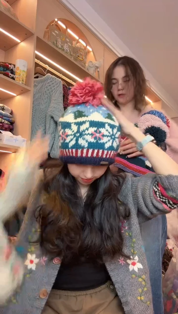 羊毛百羊毛蓝色雪花单球帽