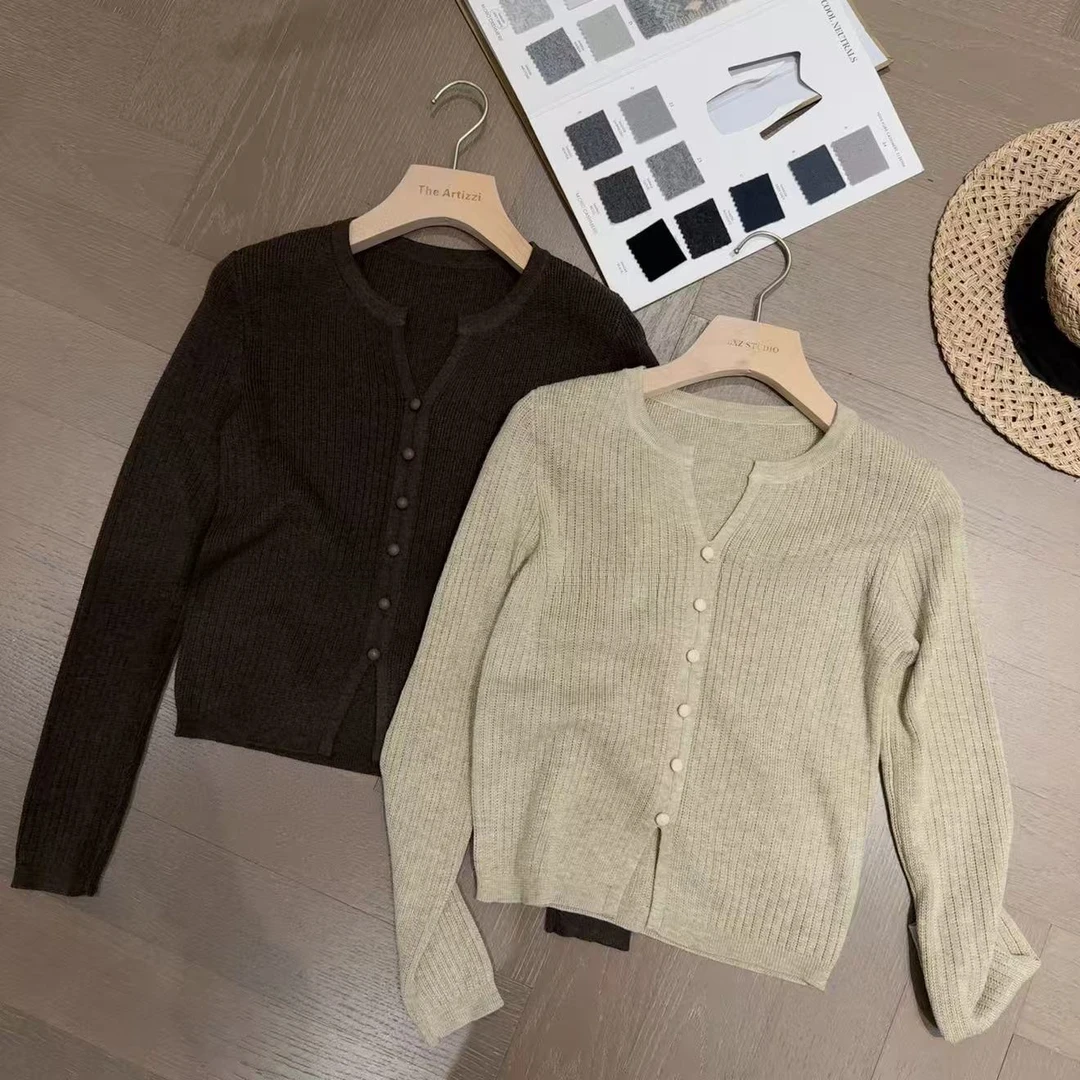 剪刀领百搭针织衫上衣百搭高级感修身打底毛衣气质女上衣H9-73