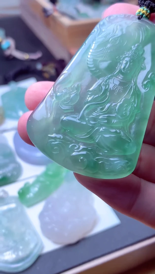 颈饰未镶嵌翡翠天然A货翡翠