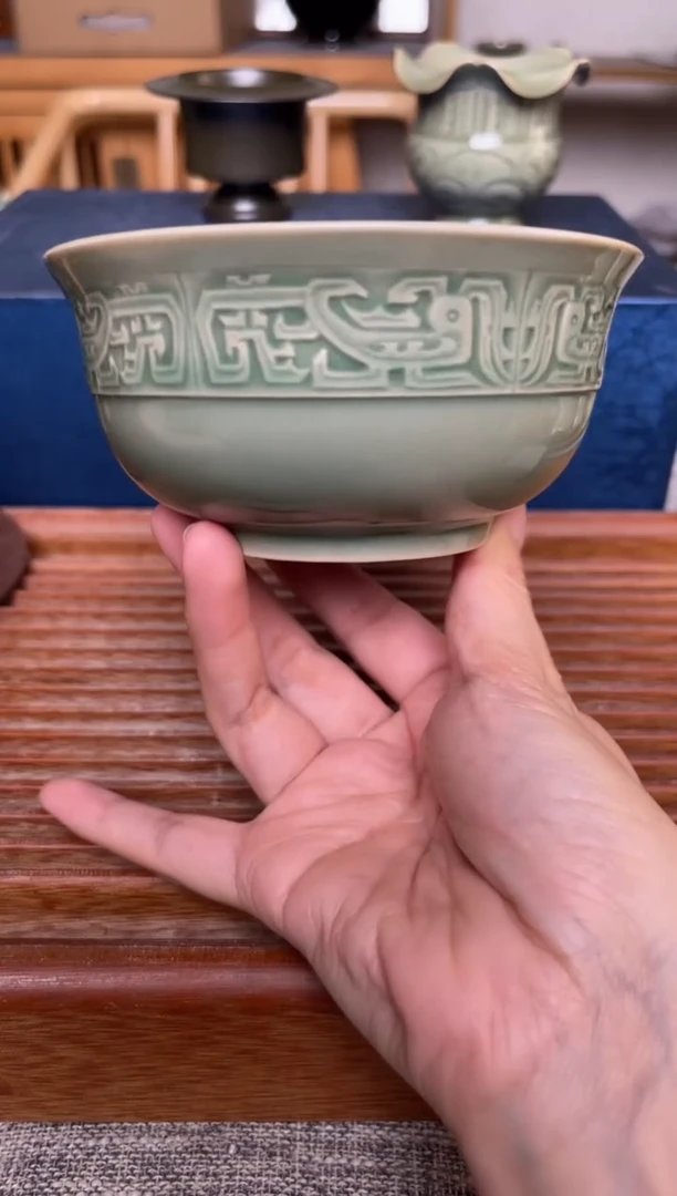 瓷器4.7英寸青铜小碗 微瑕