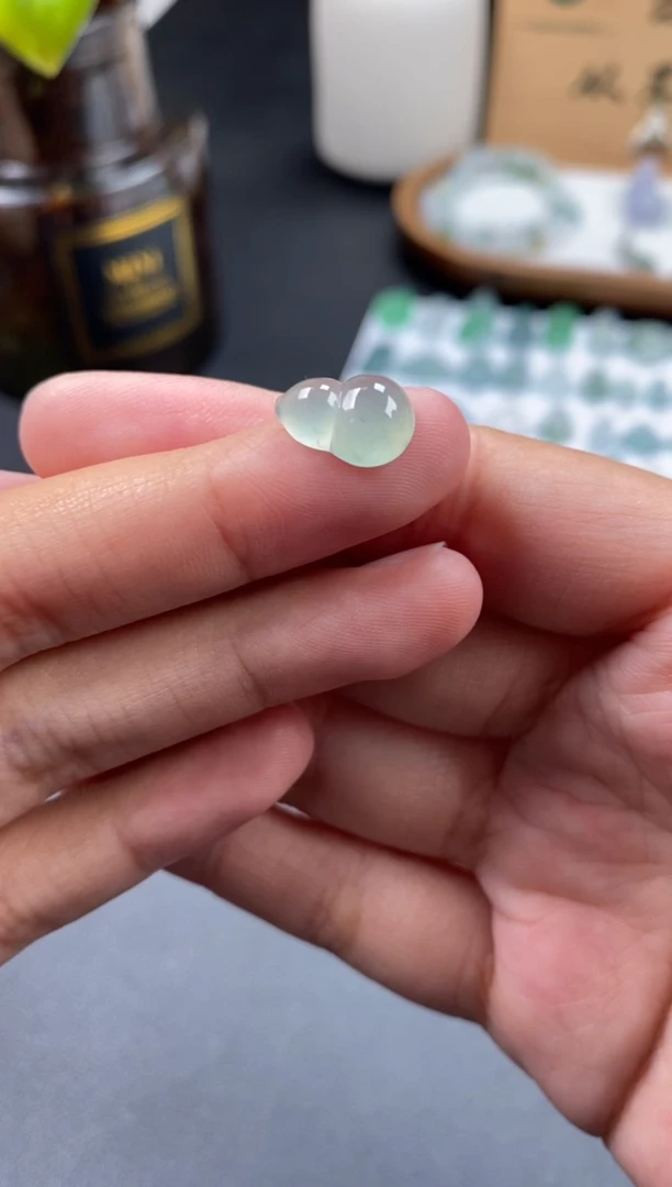 翡翠未镶嵌颈饰翡翠冰种葫芦