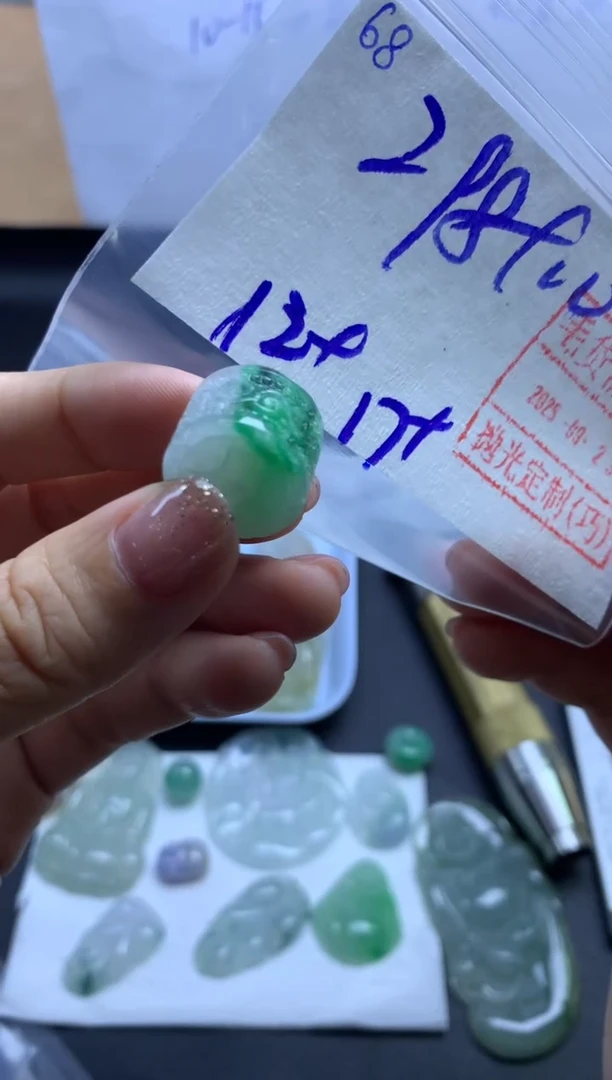 未镶嵌定制翡翠68雕花桶珠*308元毛货需精抛光