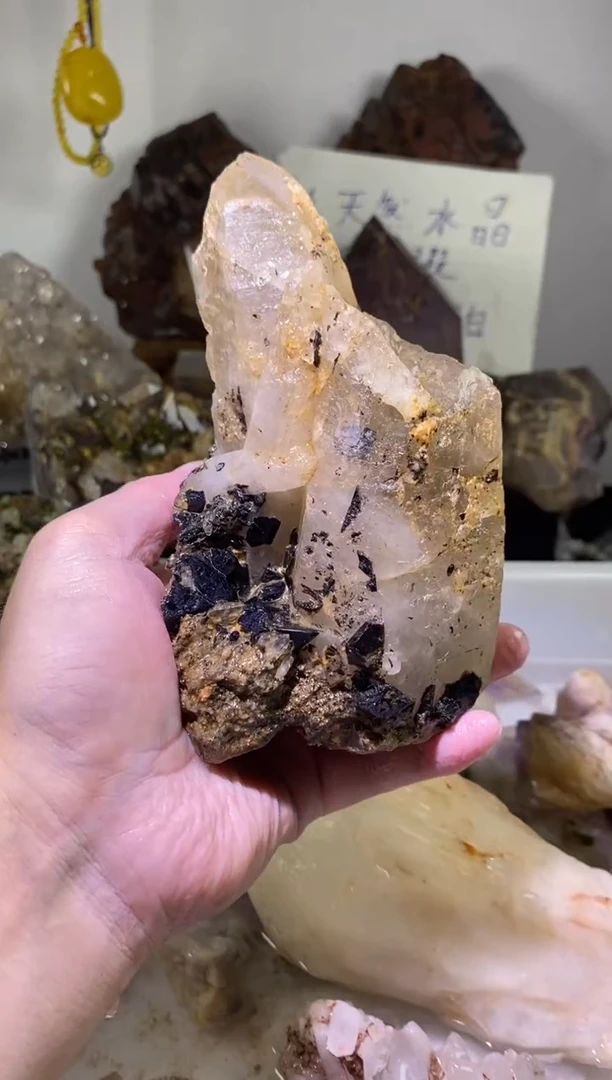 未镶嵌珠宝半成品水晶130号775g黑碧溪+能量柱