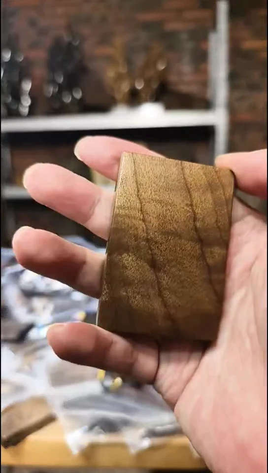 金丝楠无事牌手把件