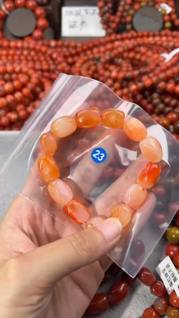南红玛瑙手串未镶嵌11+