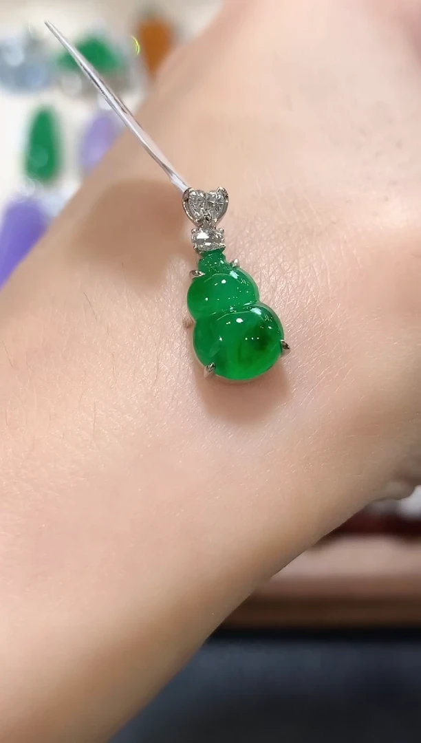 吊坠(不含链)18K金镶嵌翡翠c4