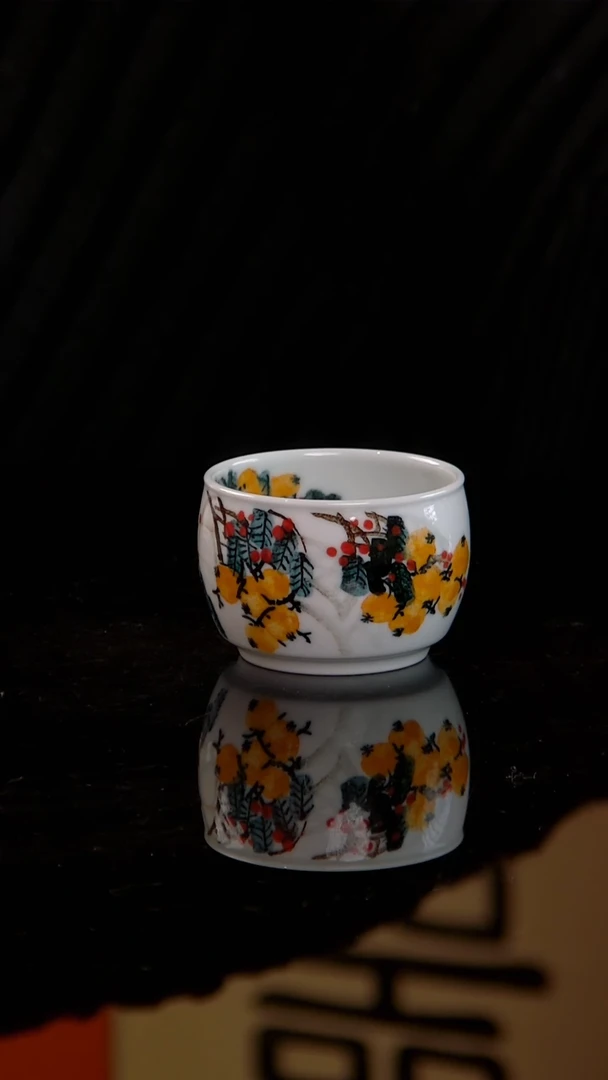 李华手绘釉中五彩枇杷缸杯