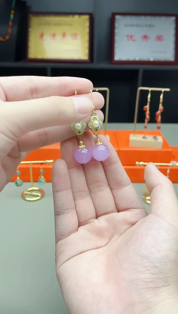 未镶嵌石英质玉（非洲翠）耳钉312