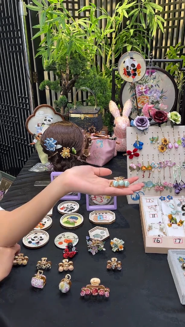 织绣C****.非遗苏绣手工饰品